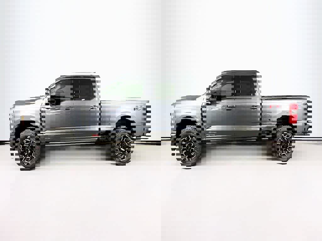 New 2026 Ford F250 Platinum image 3