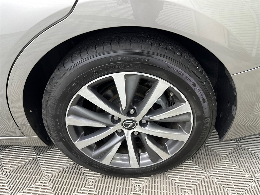 Used 2021 Lexus ES 350 w/ Premium Package image 20