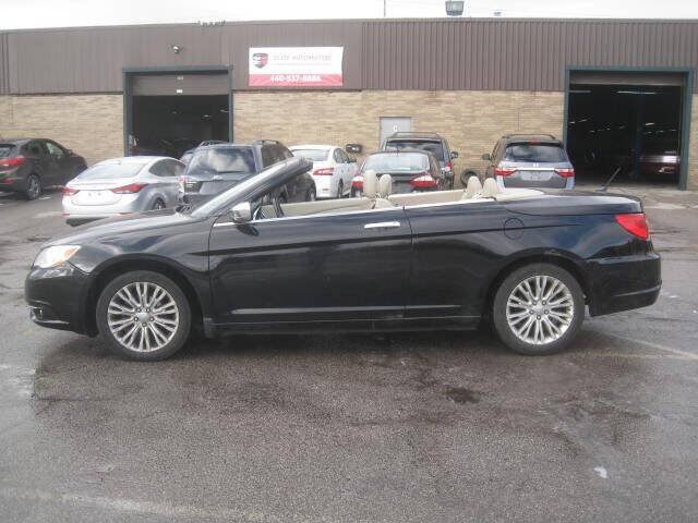 Used 2011 Chrysler 200 Limited FWD image 8