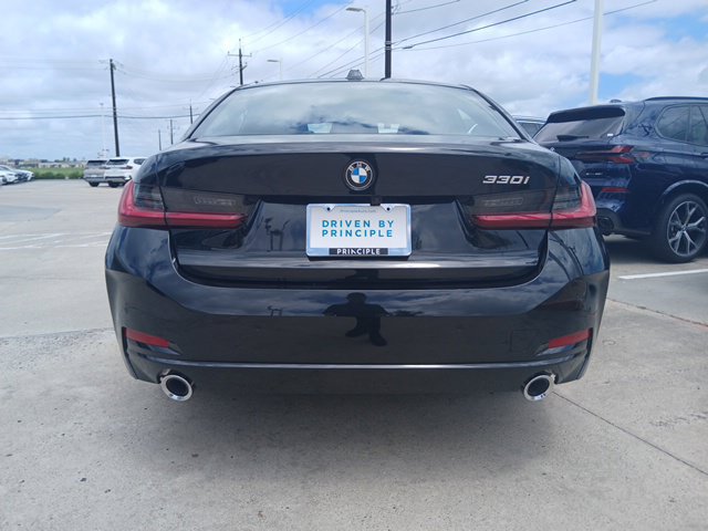 New 2026 BMW 330i Sedan w/ Premium Package RWD image 8
