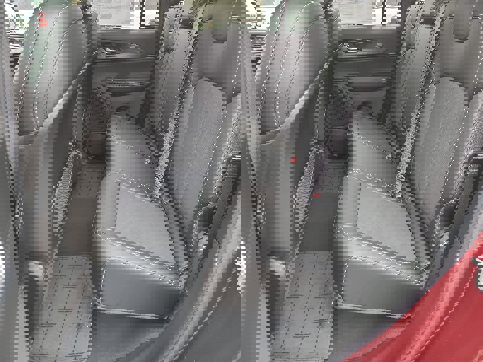 New 2025 Jeep Grand Cherokee Altitude image 21