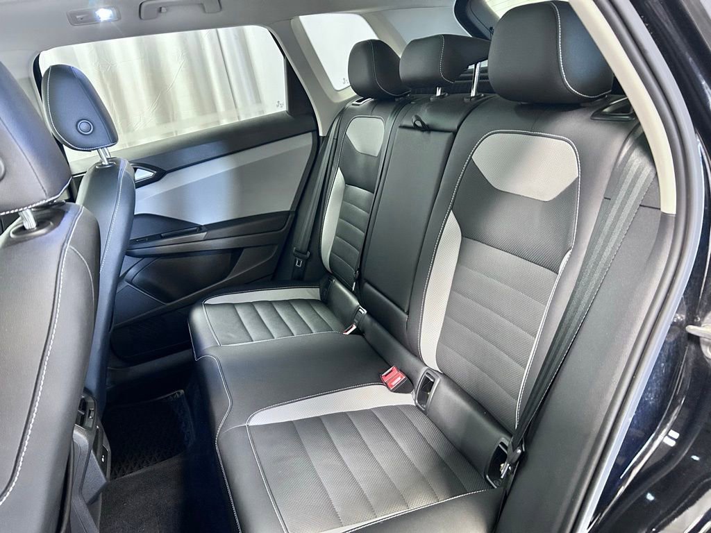 Used 2022 Volkswagen Taos SEL image 21