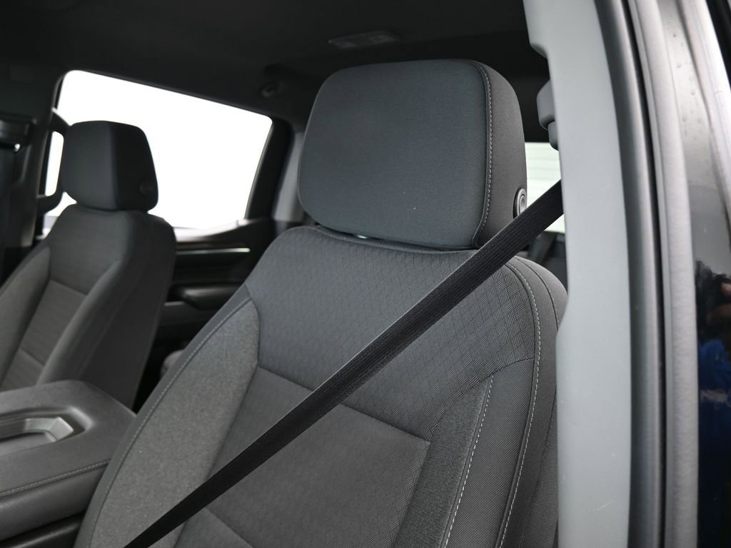 Used 2023 Chevrolet Silverado 1500 LT image 16