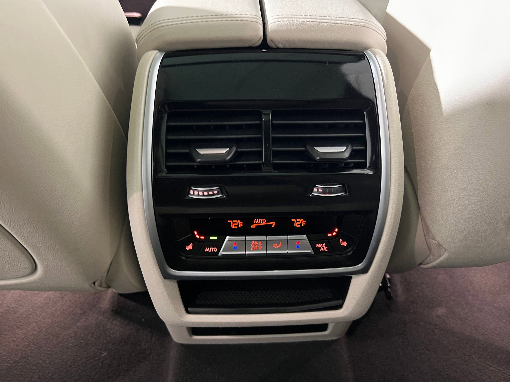 Certified 2024 BMW X7 xDrive40i w/ M Sport Package image 34