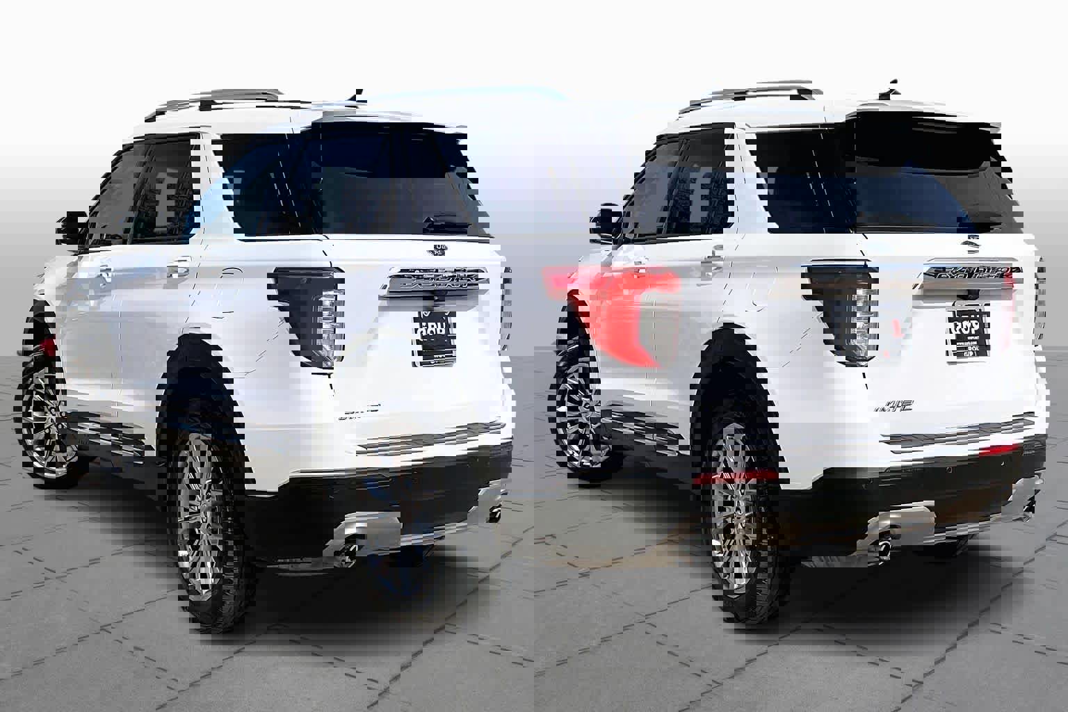 Used 2021 Ford Explorer Limited w/ Equipment Group 301A image 10