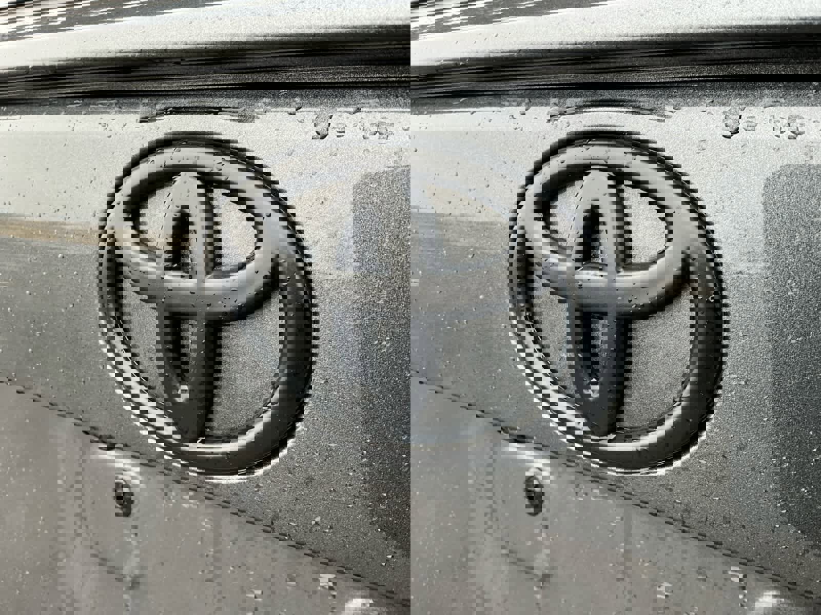 Used 2025 Toyota RAV4 XLE w/ Convenience Package image 17