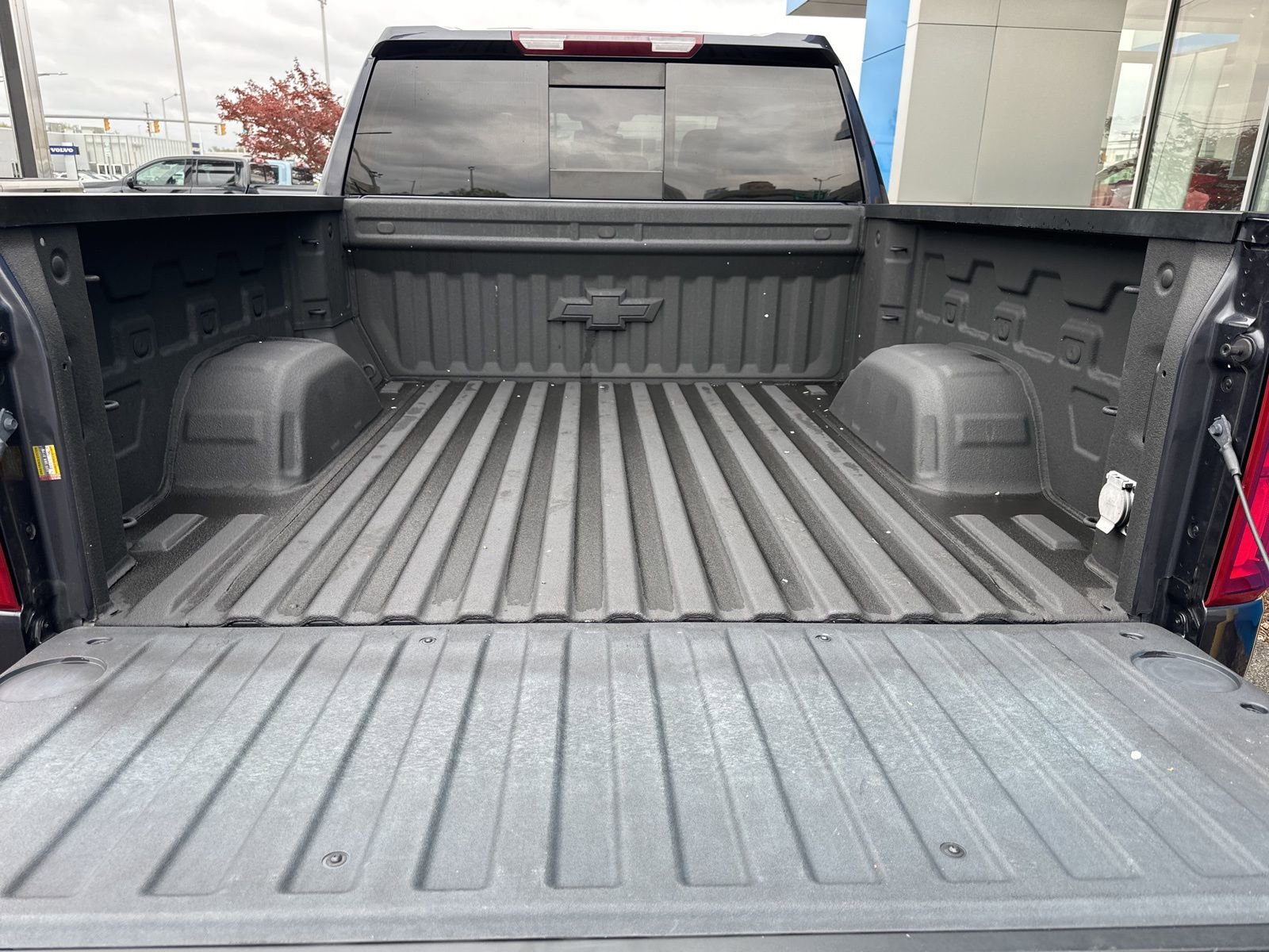 Used 2022 Chevrolet Silverado 1500 LT Trail Boss w/ Convenience Package II image 13