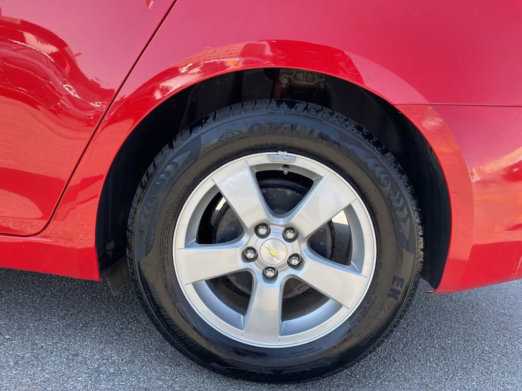 Used 2014 Chevrolet Cruze LT w/ All-Star Edition image 10
