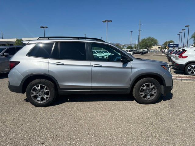 Used 2022 Honda Passport TrailSport image 2