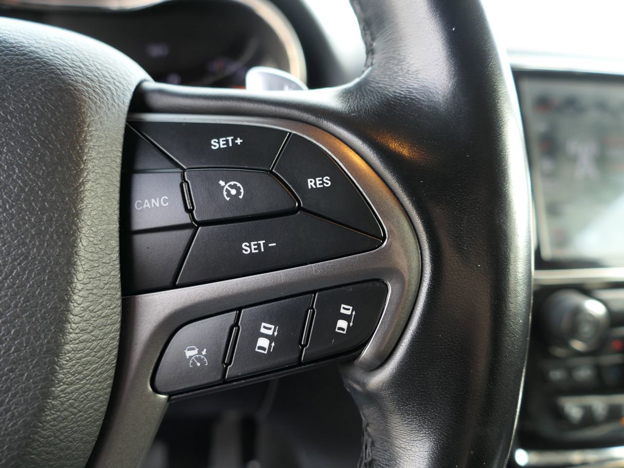 Used 2021 Jeep Grand Cherokee Limited X image 15