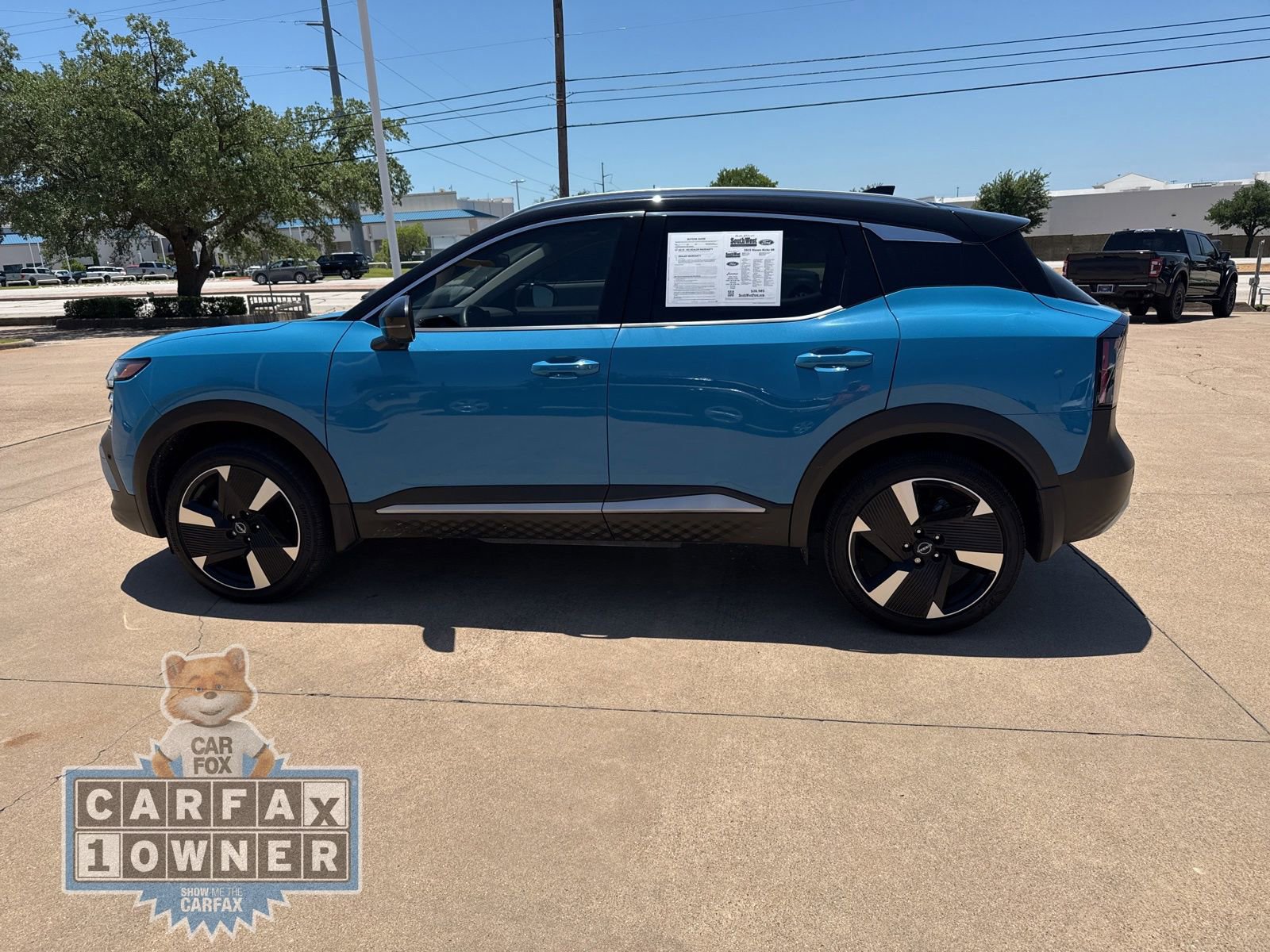 Used 2025 Nissan Kicks SR w/ SR Premium Package FWD image 4