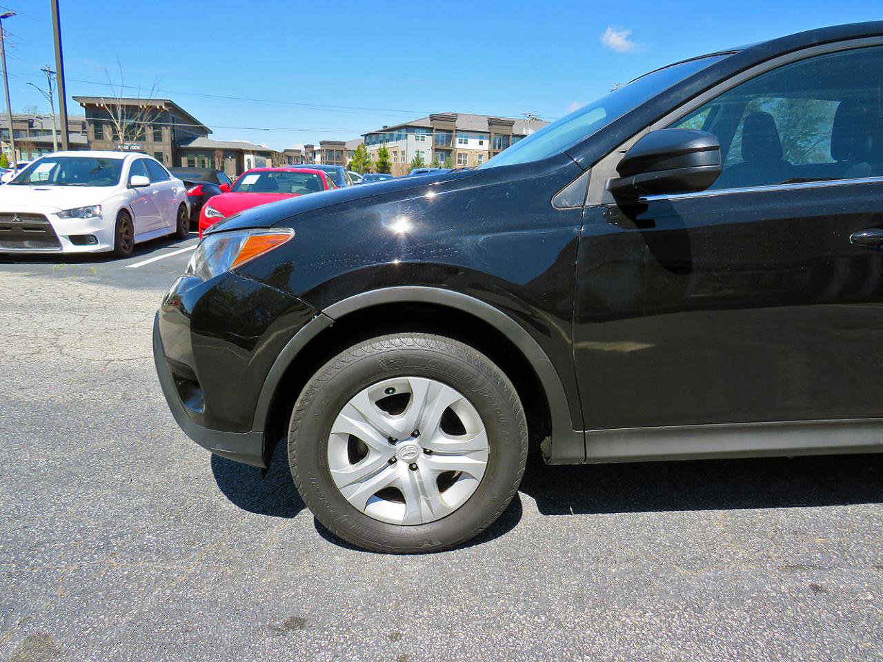 Used 2015 Toyota RAV4 LE image 33