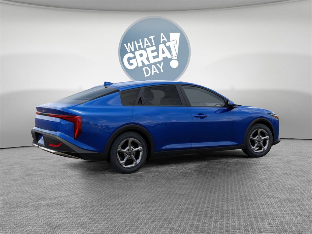 New 2026 Kia K4 LXS image 6