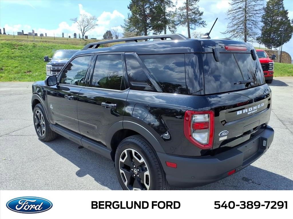 Used 2024 Ford Bronco Sport Outer Banks w/ Tech Package image 7