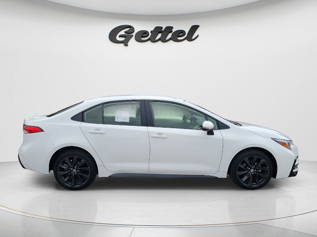 Certified 2023 Toyota Corolla SE FWD image 4