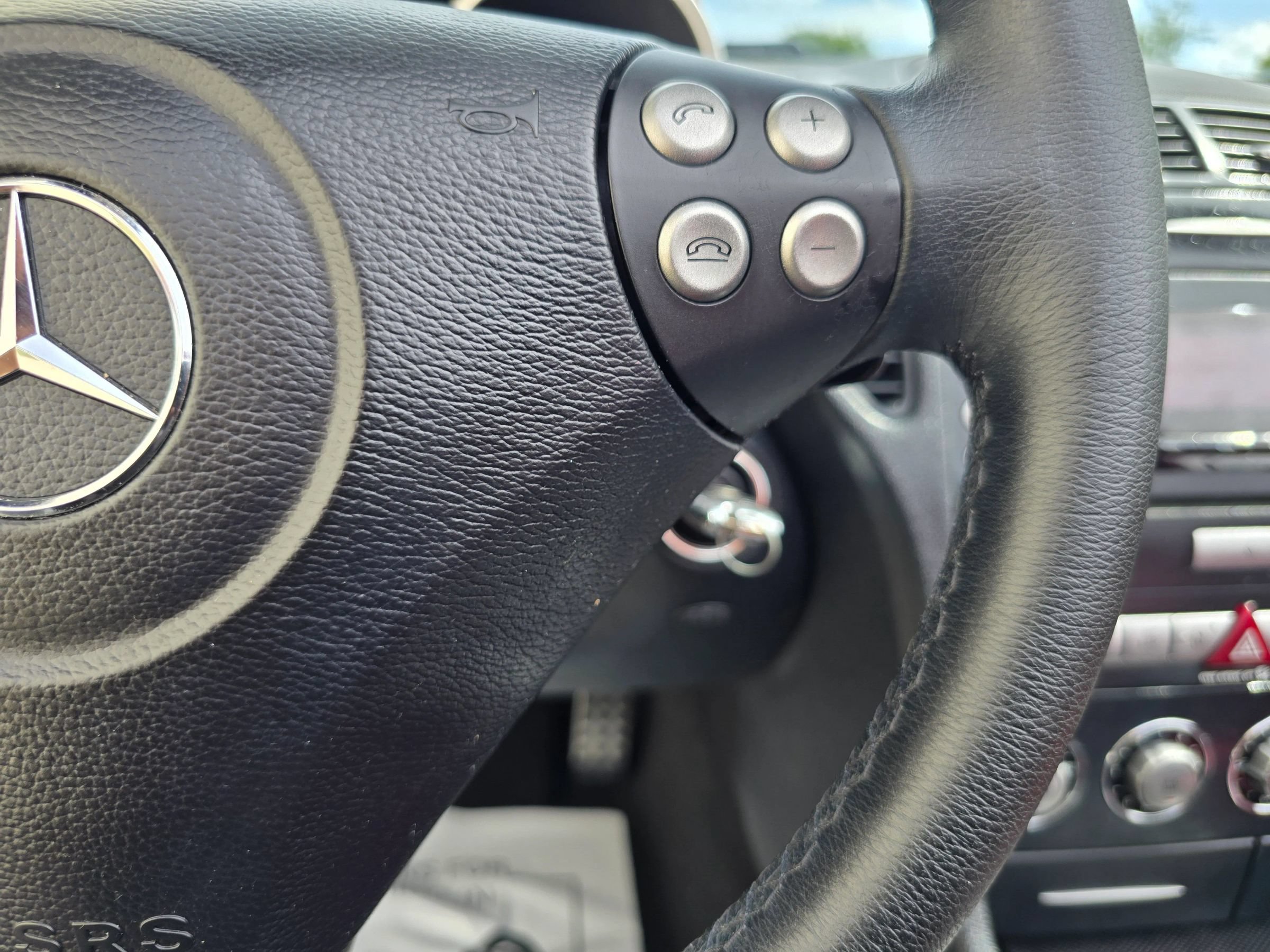 Used 2008 Mercedes-Benz SLK 350 image 33
