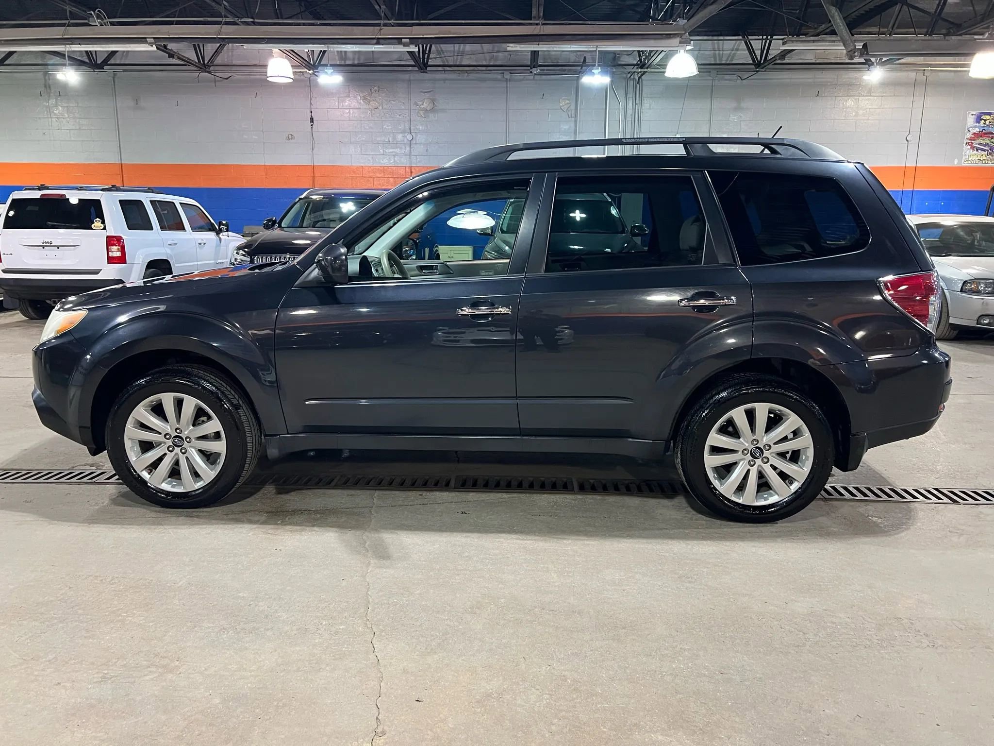 Used 2012 Subaru Forester 2.5X Premium w/ All-Weather Pkg image 6