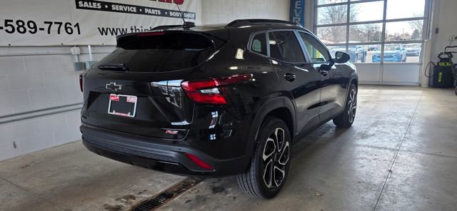 New 2026 Chevrolet Trax RS w/ Sunroof Package image 7
