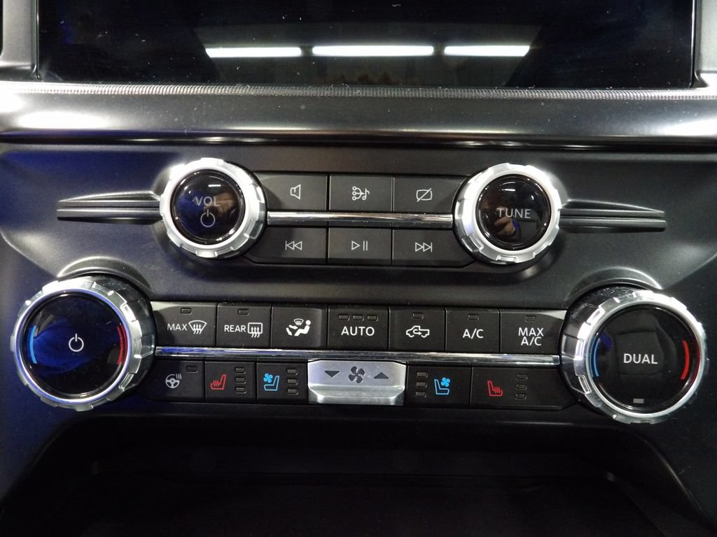 Used 2024 Ford F150 Lariat AWD/4WD image 54