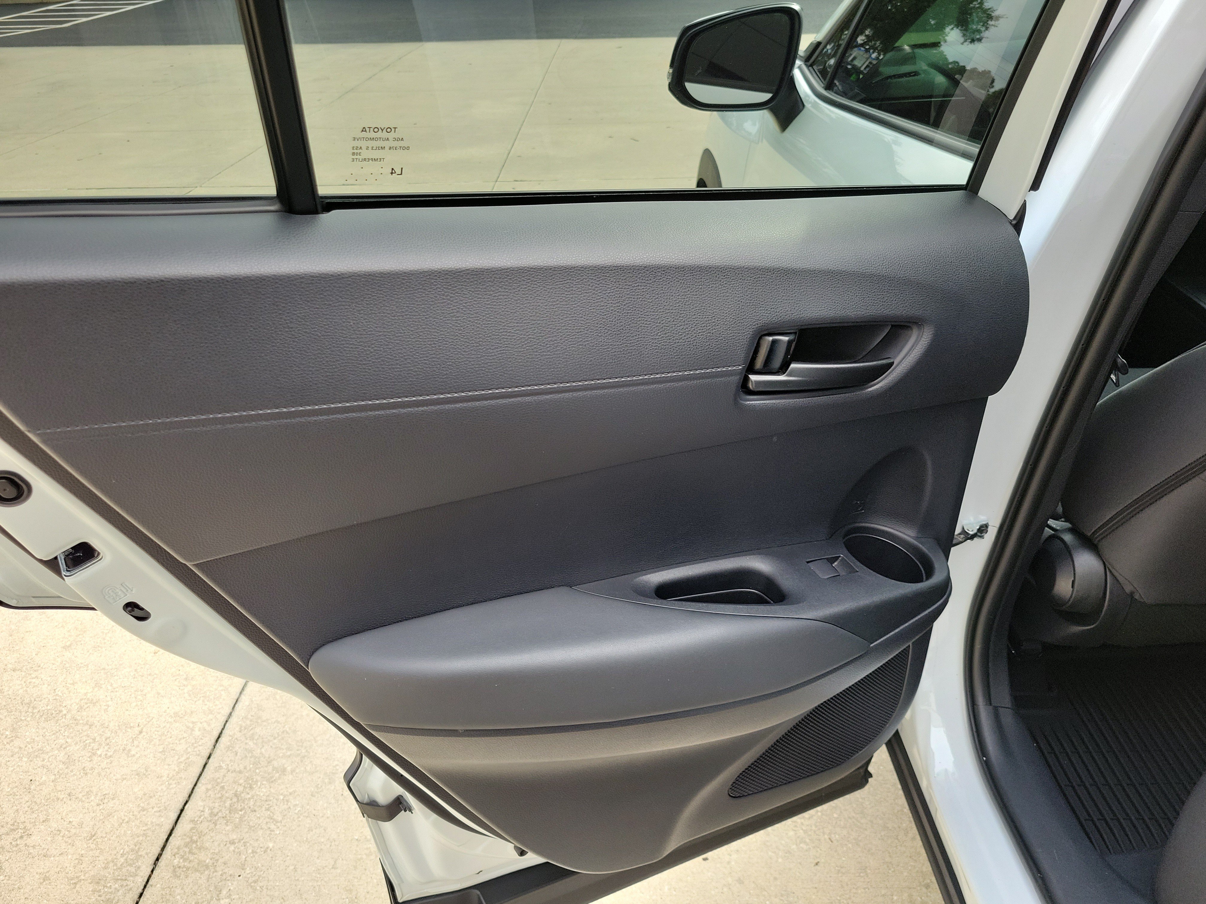Certified 2026 Toyota Corolla Cross LE FWD image 27