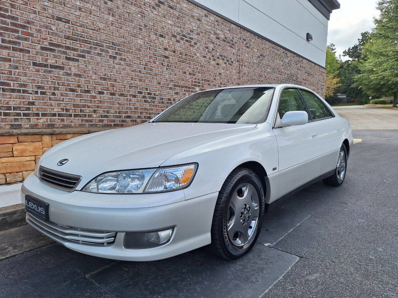 Used 2001 Lexus ES 330