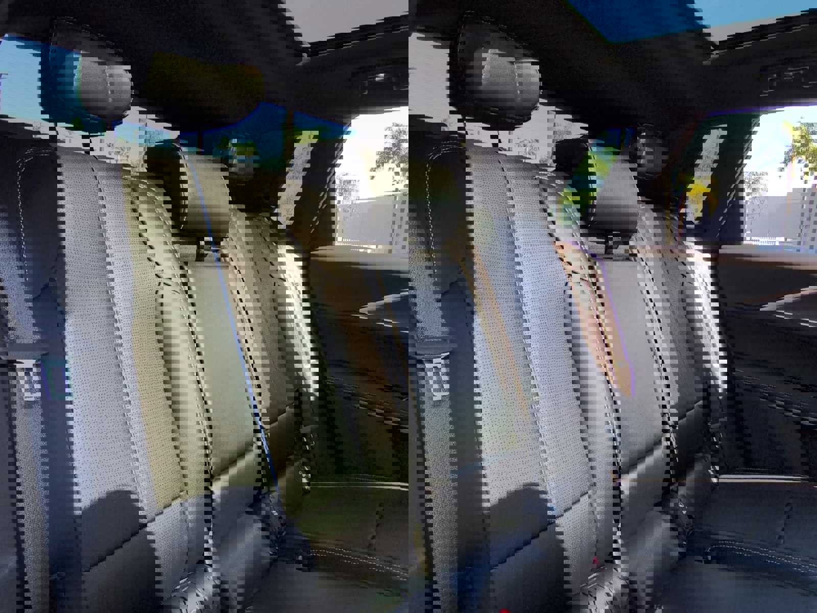 New 2026 Cadillac Lyriq Sport image 27