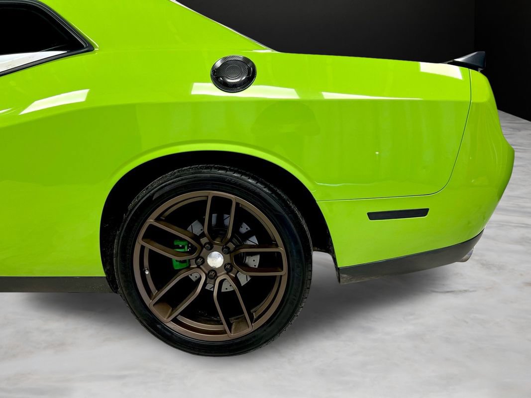 Used 2015 Dodge Challenger R/T Plus RWD image 13