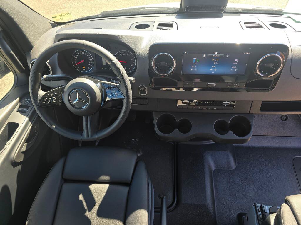 New 2026 Mercedes-Benz Sprinter 2500 image 28