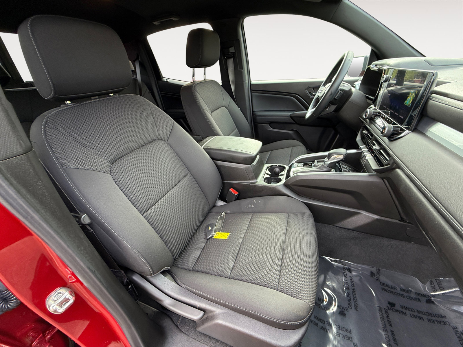 Used 2025 Chevrolet Colorado LT image 19