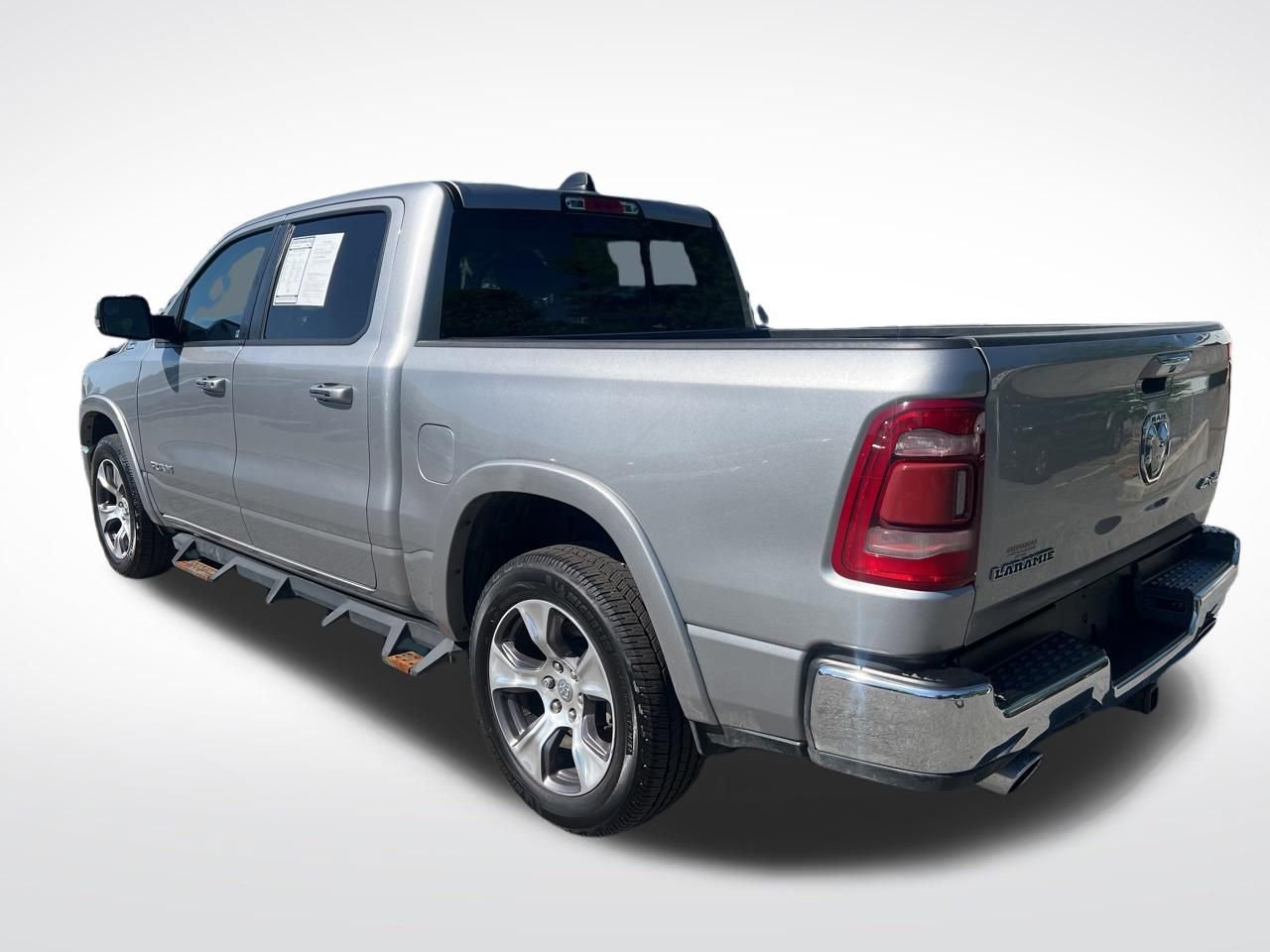 Used 2022 RAM 1500 Laramie AWD/4WD image 3