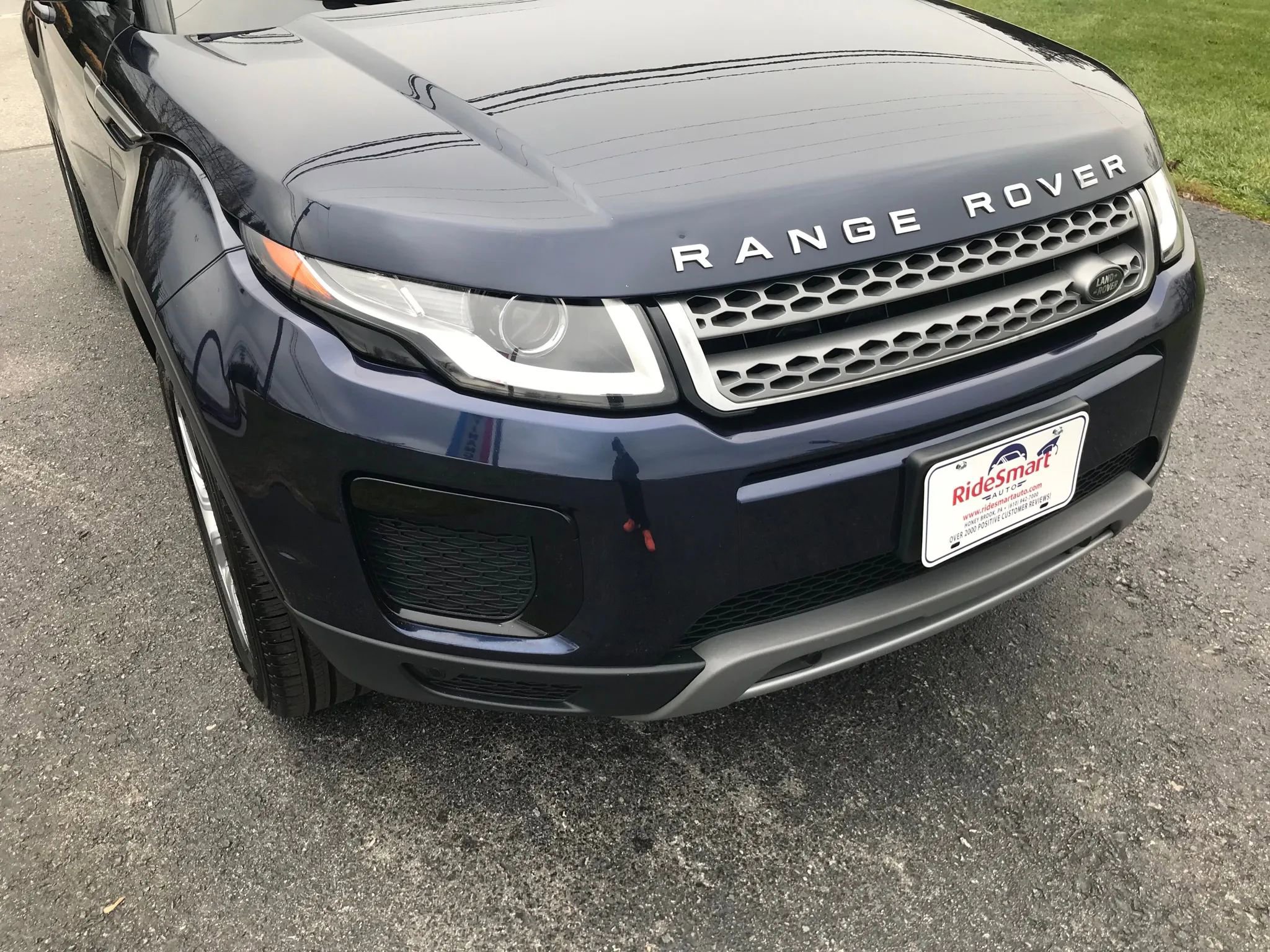 Used 2018 Land Rover Range Rover Evoque image 57