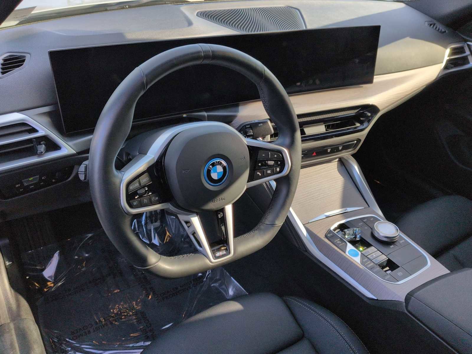 Used 2025 BMW i4 xDrive40i w/ M Sport Package image 10