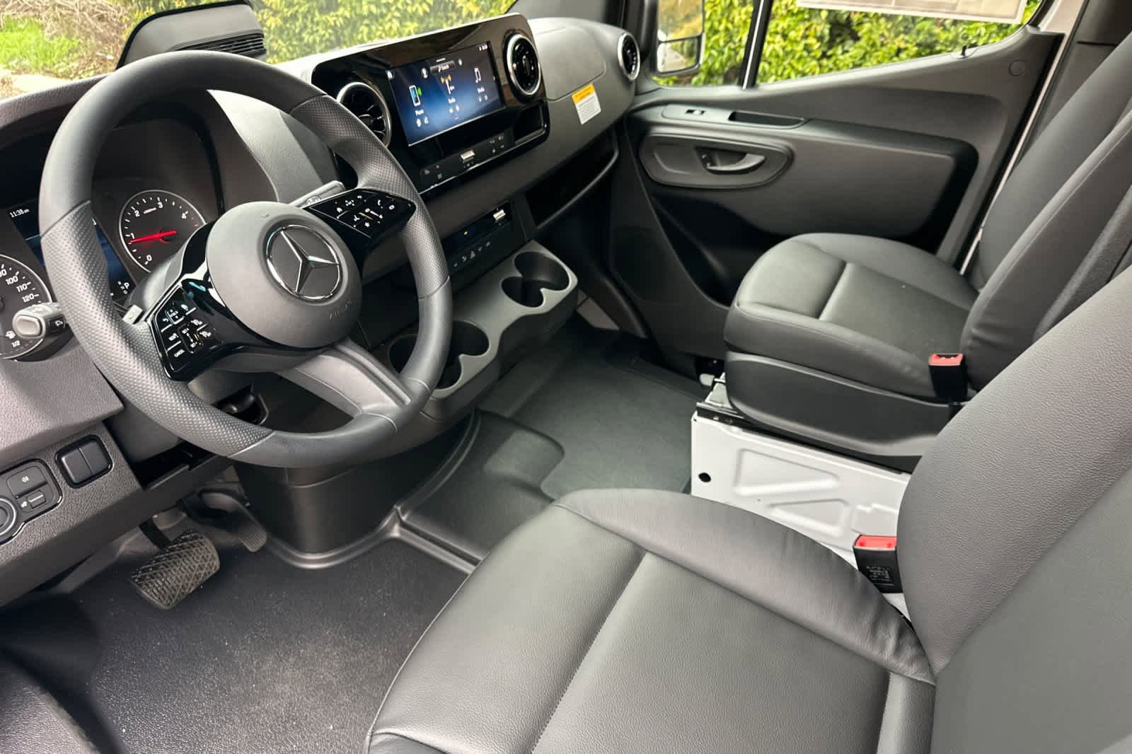 New 2026 Mercedes-Benz Sprinter 2500 image 9