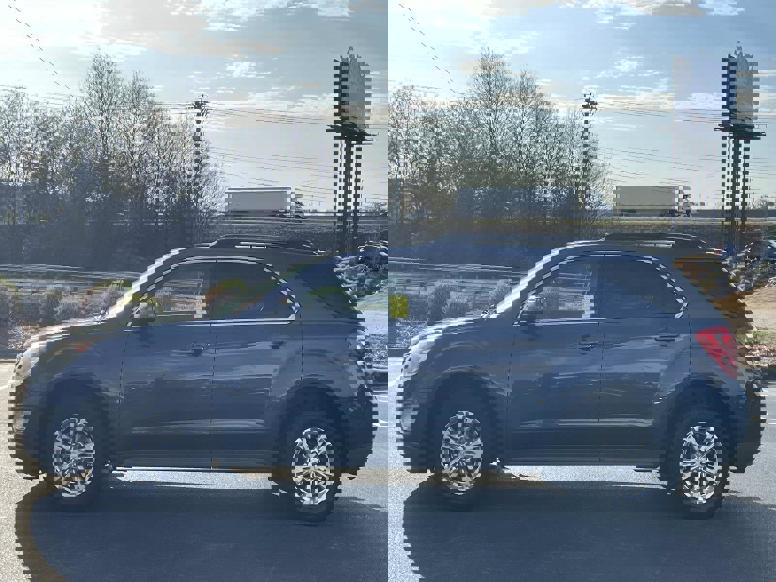 Used 2016 Chevrolet Equinox LT w/ Convenience Package image 4