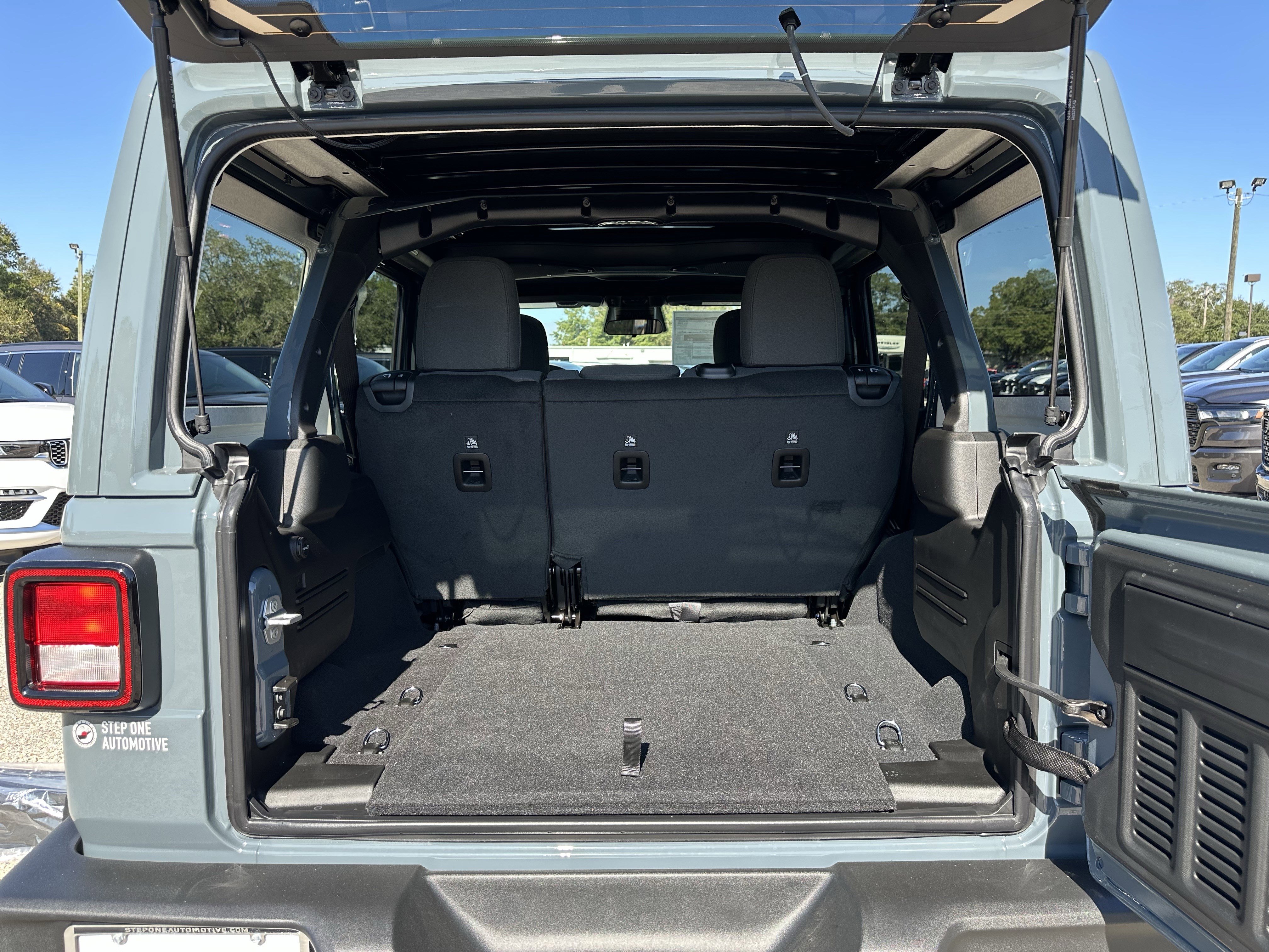 New 2026 Jeep Wrangler Sport S image 34