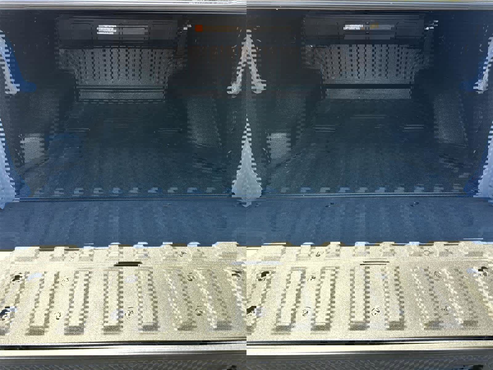 Used 2024 GMC Hummer EV 3X w/ LPO, Illumination Package image 19