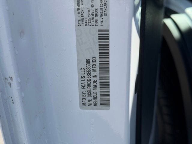 Used 2025 RAM ProMaster 2500 w/ Convenience Group FWD image 19