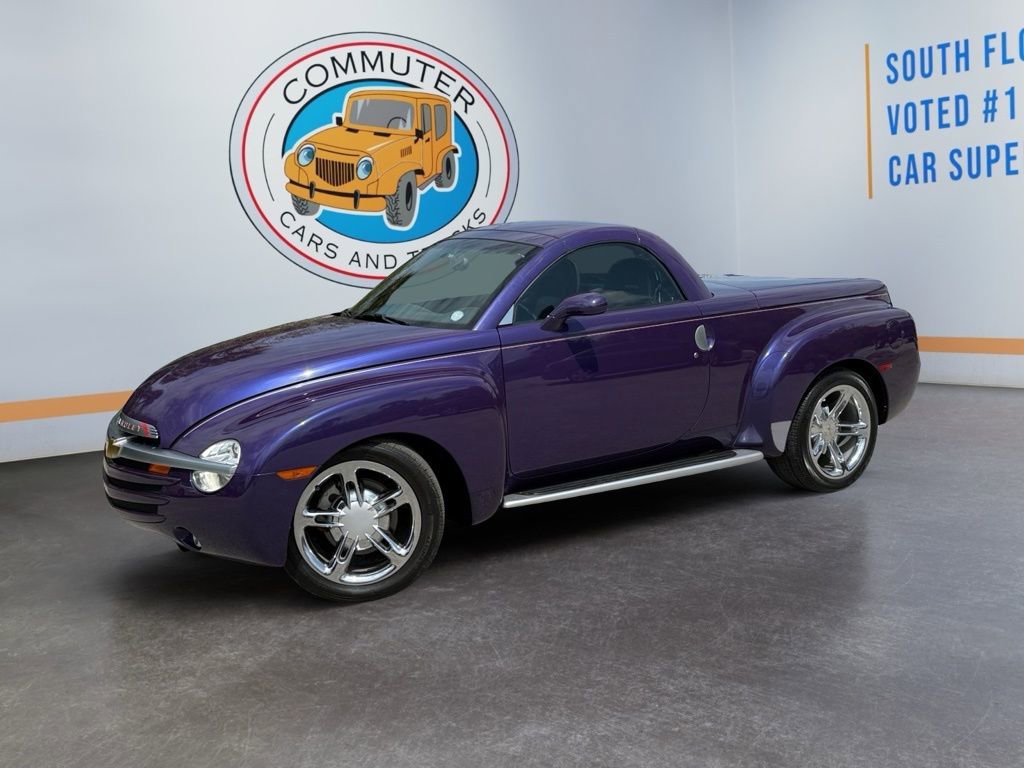 Used 2004 Chevrolet SSR w/ Preferred Equipment Group RWD image 10