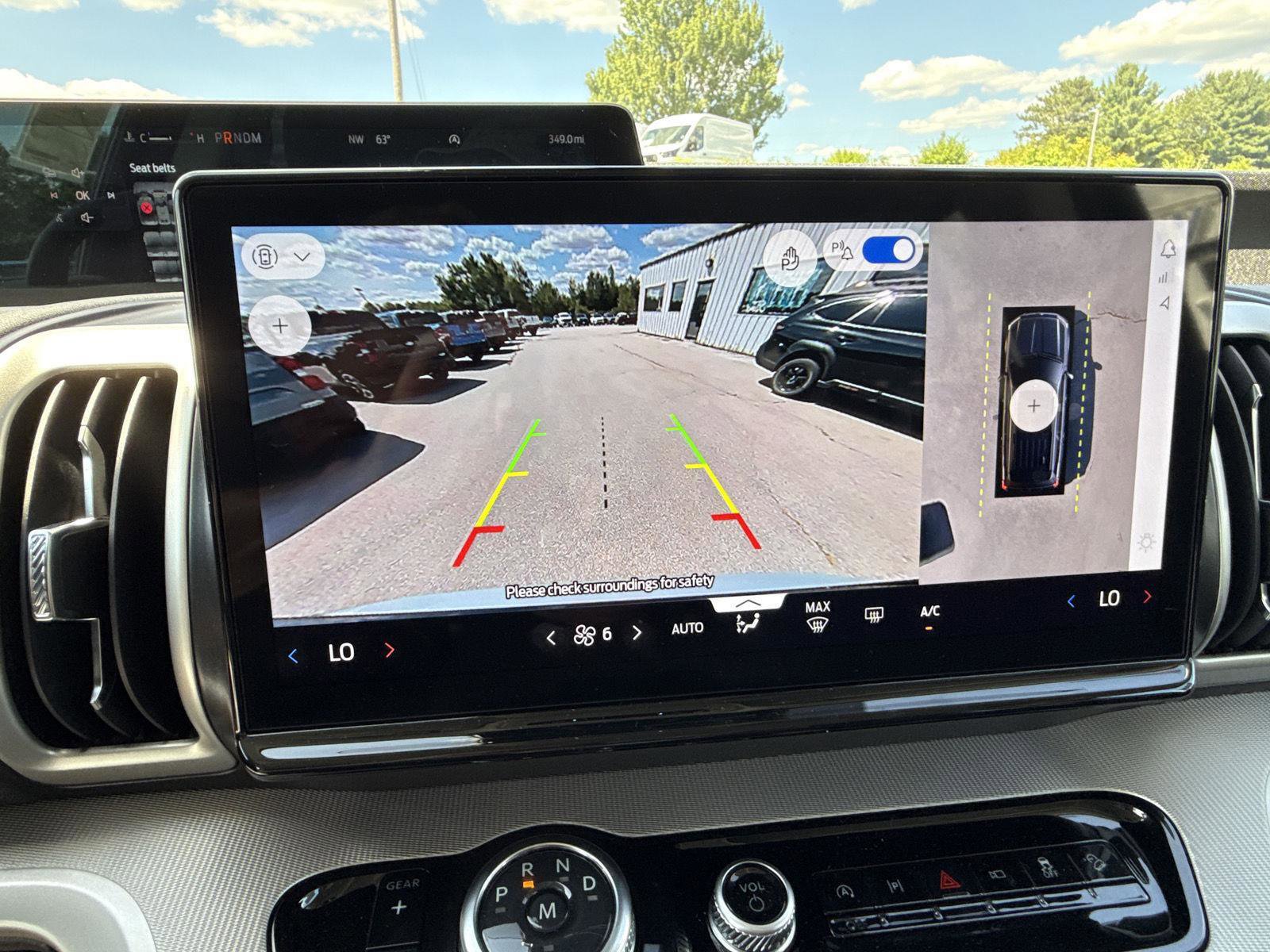 New 2025 Ford Expedition Active image 18