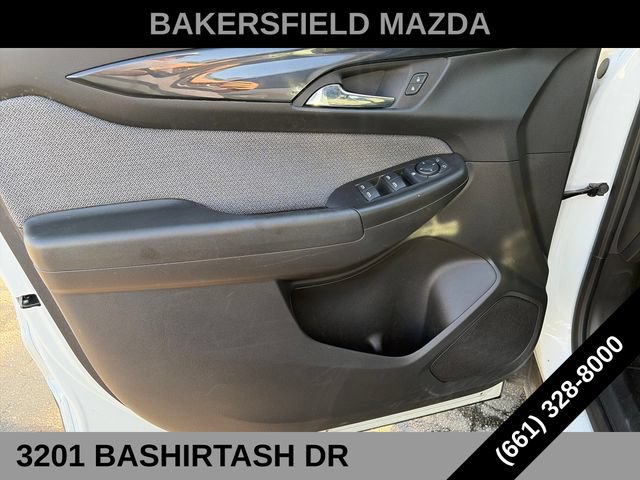 Used 2025 Chevrolet TrailBlazer LS w/ LS Convenience Package FWD image 10