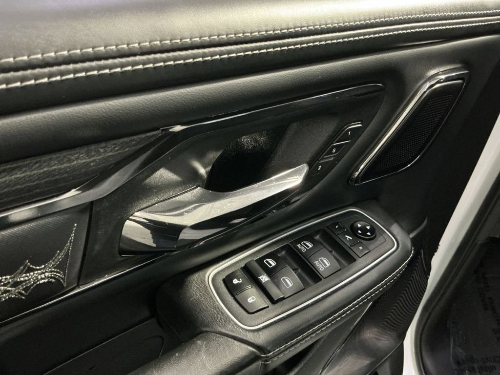 Used 2022 RAM 1500 Limited AWD/4WD image 16