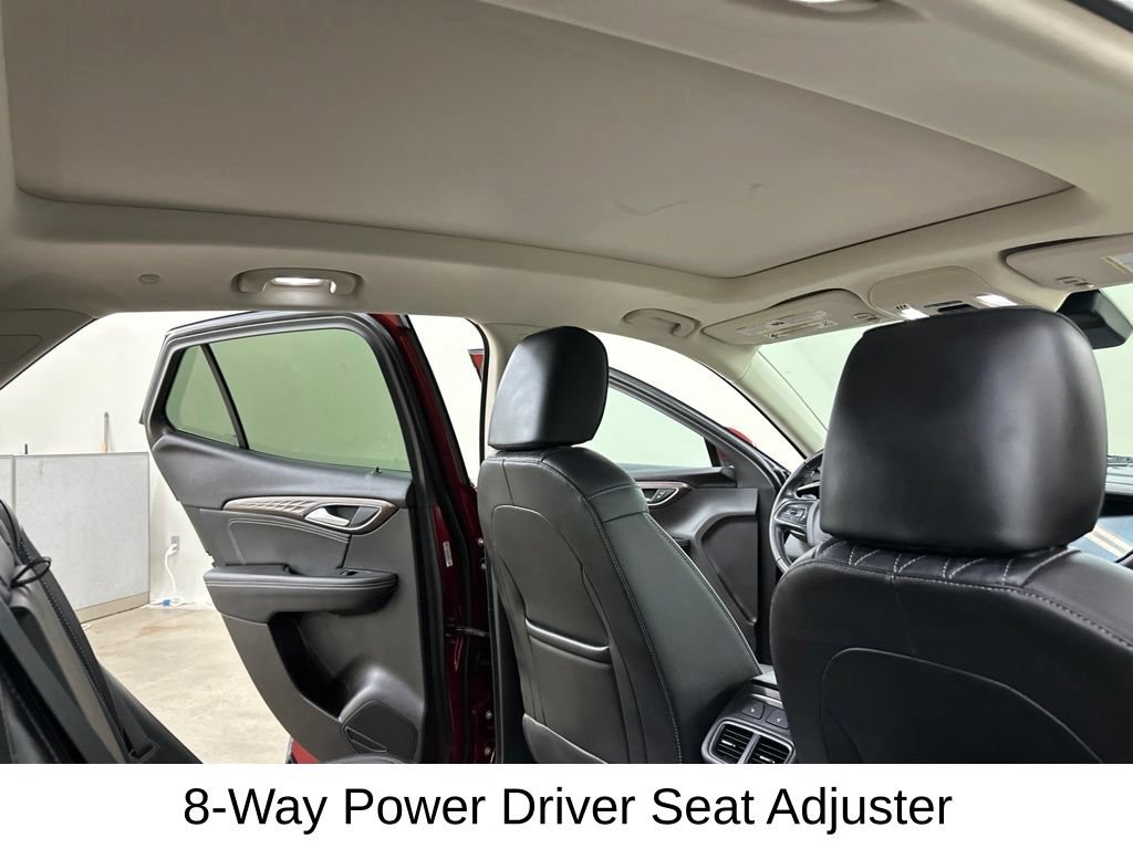 Used 2023 Buick Envision Avenir AWD/4WD image 26