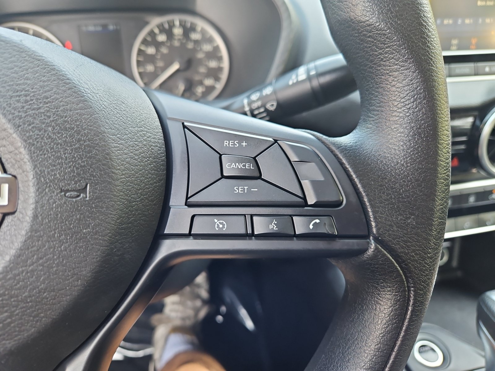 Used 2024 Nissan Sentra S FWD image 21