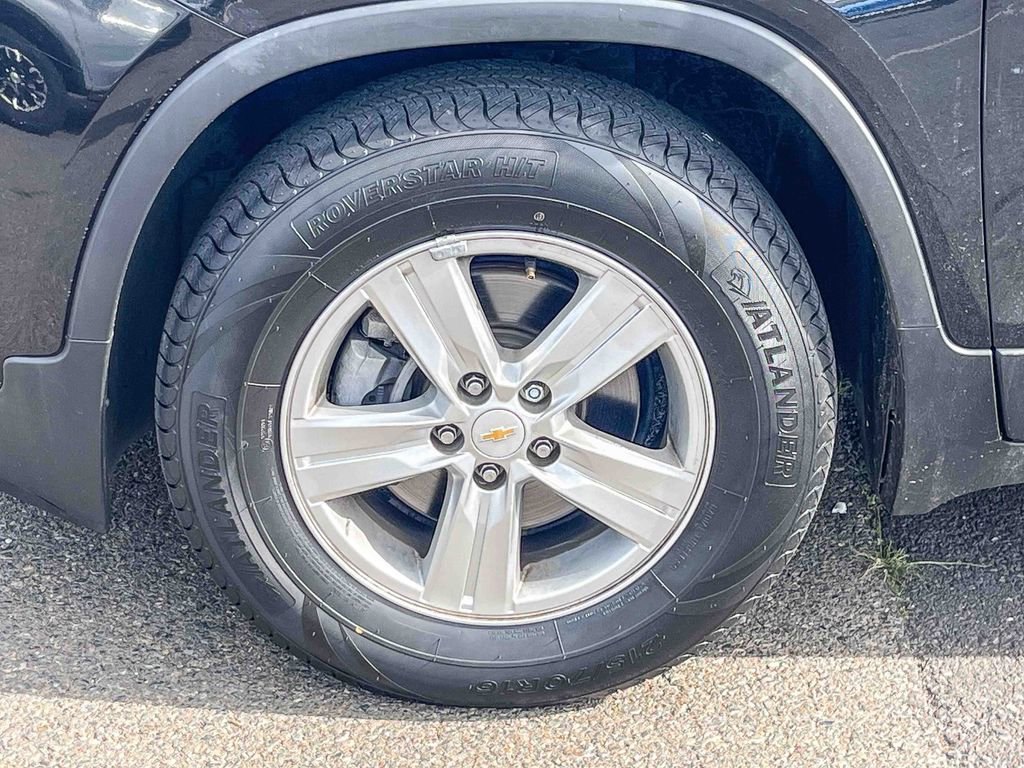 Used 2020 Chevrolet Trax LS w/ Tint and Cruise Package image 7