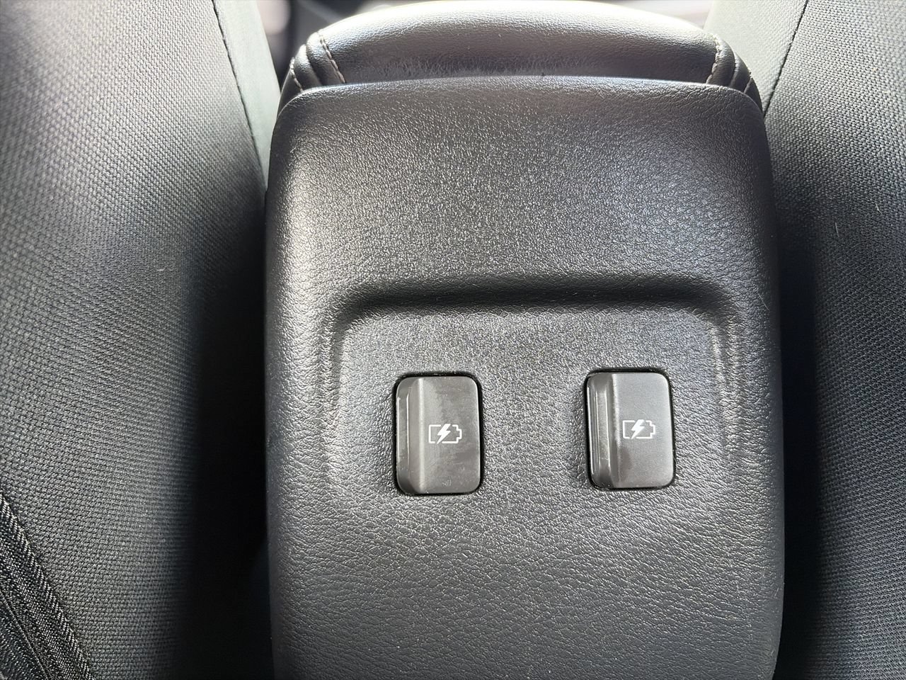 Certified 2024 Nissan Kicks SV FWD image 25