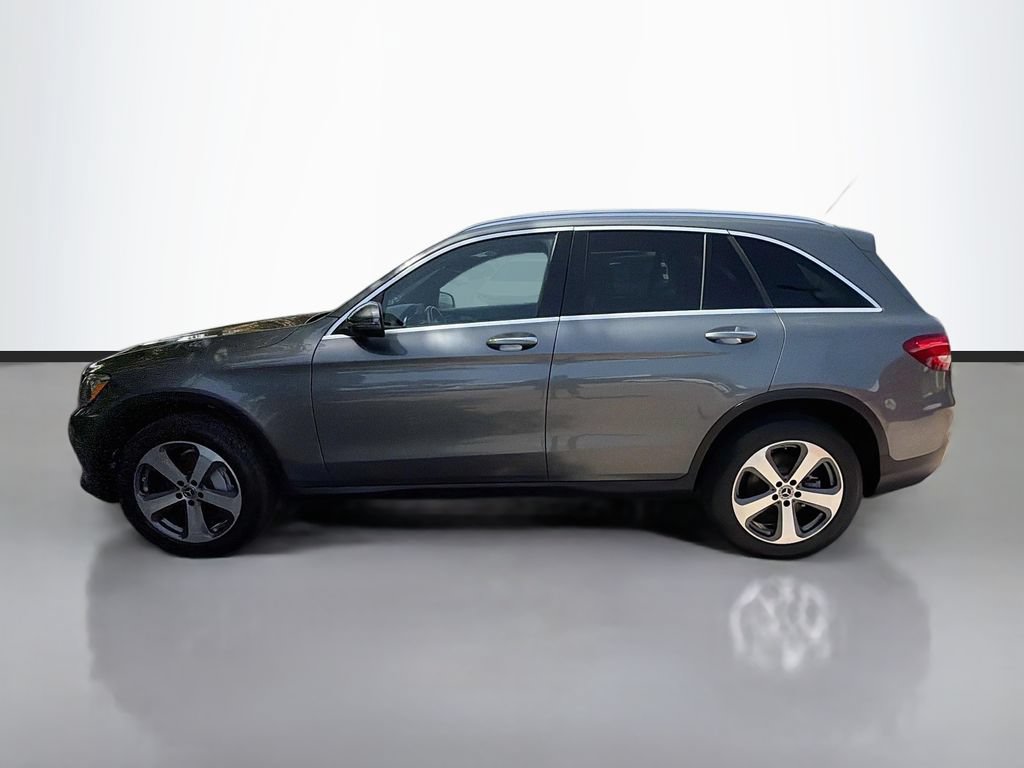 Used 2018 Mercedes-Benz GLC 300 4MATIC w/ Premium Package image 4