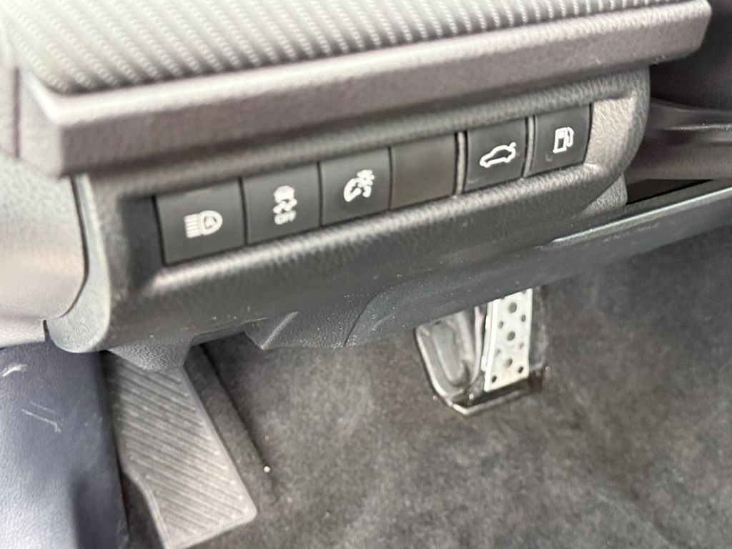 Certified 2025 Toyota Camry SE w/ Convenience Package AWD/4WD image 28