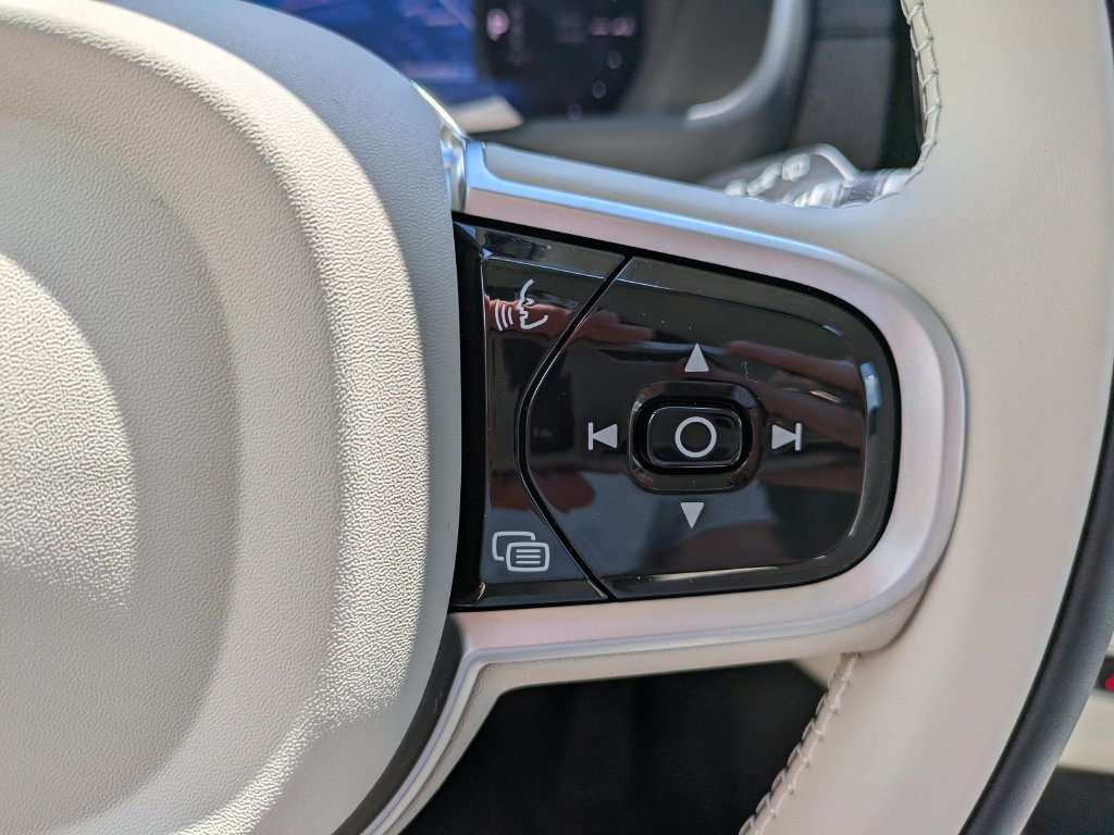 New 2026 Volvo XC90 T8 Ultra w/ Protection Package Premier AWD/4WD image 27