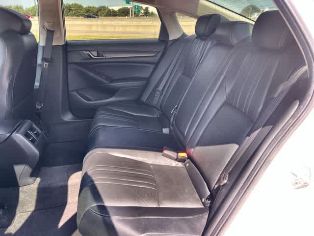 Used 2018 Honda Accord Touring image 14