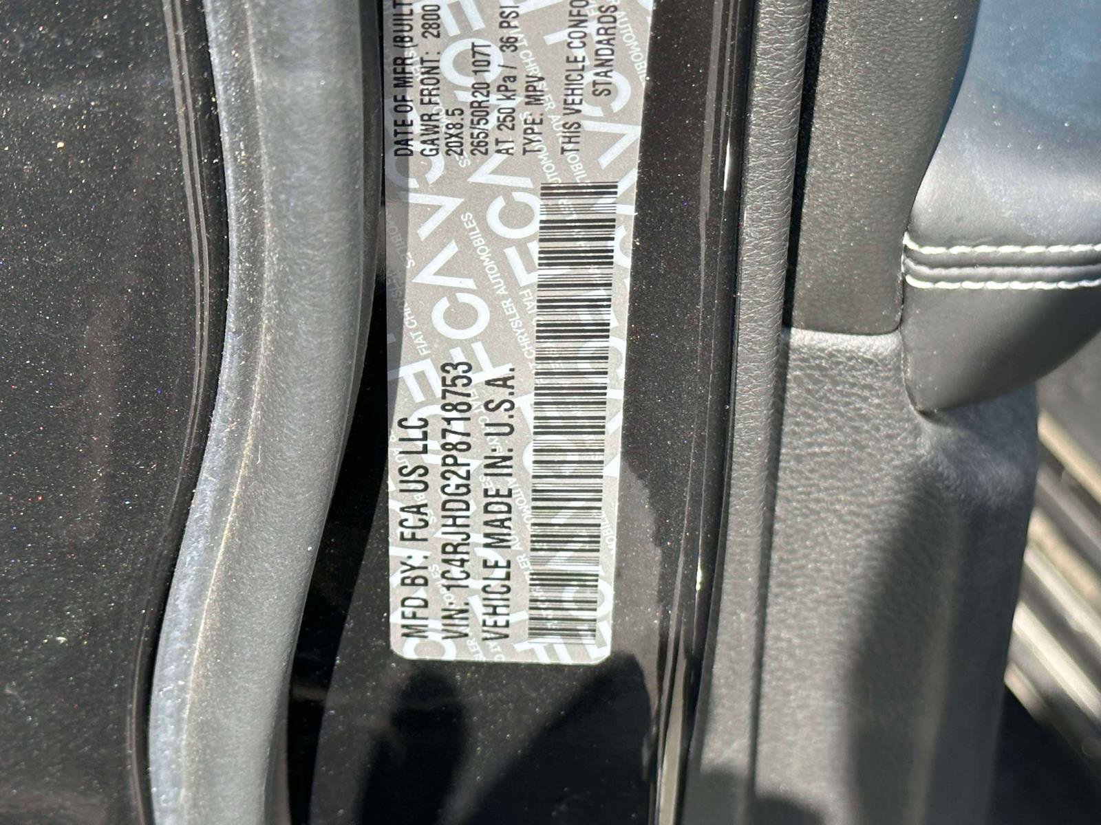 Used 2023 Jeep Grand Cherokee Overland w/ Luxury Tech Group IV image 18